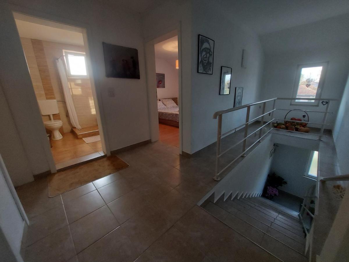 My Parents Guest House Petrovec Kamer foto